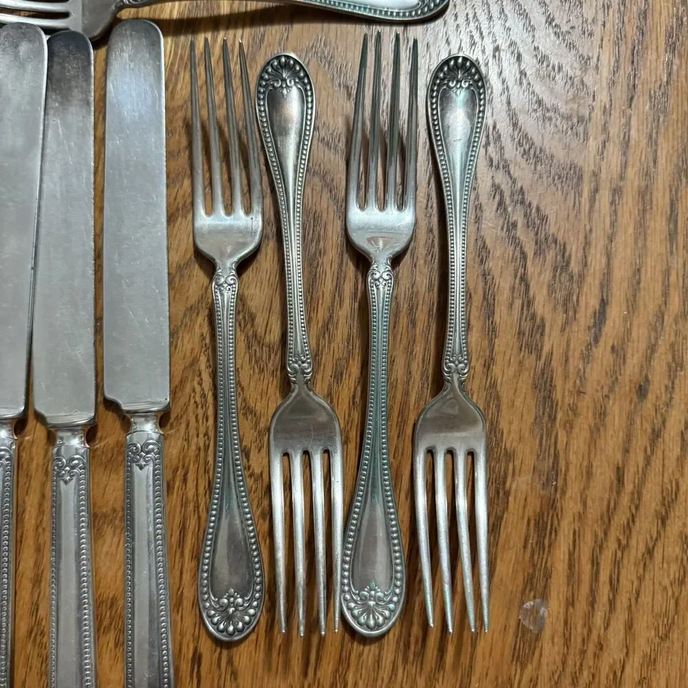 Set Of 6 R. Wallace 1835 Berry Silver Plate Fork 4 1/2